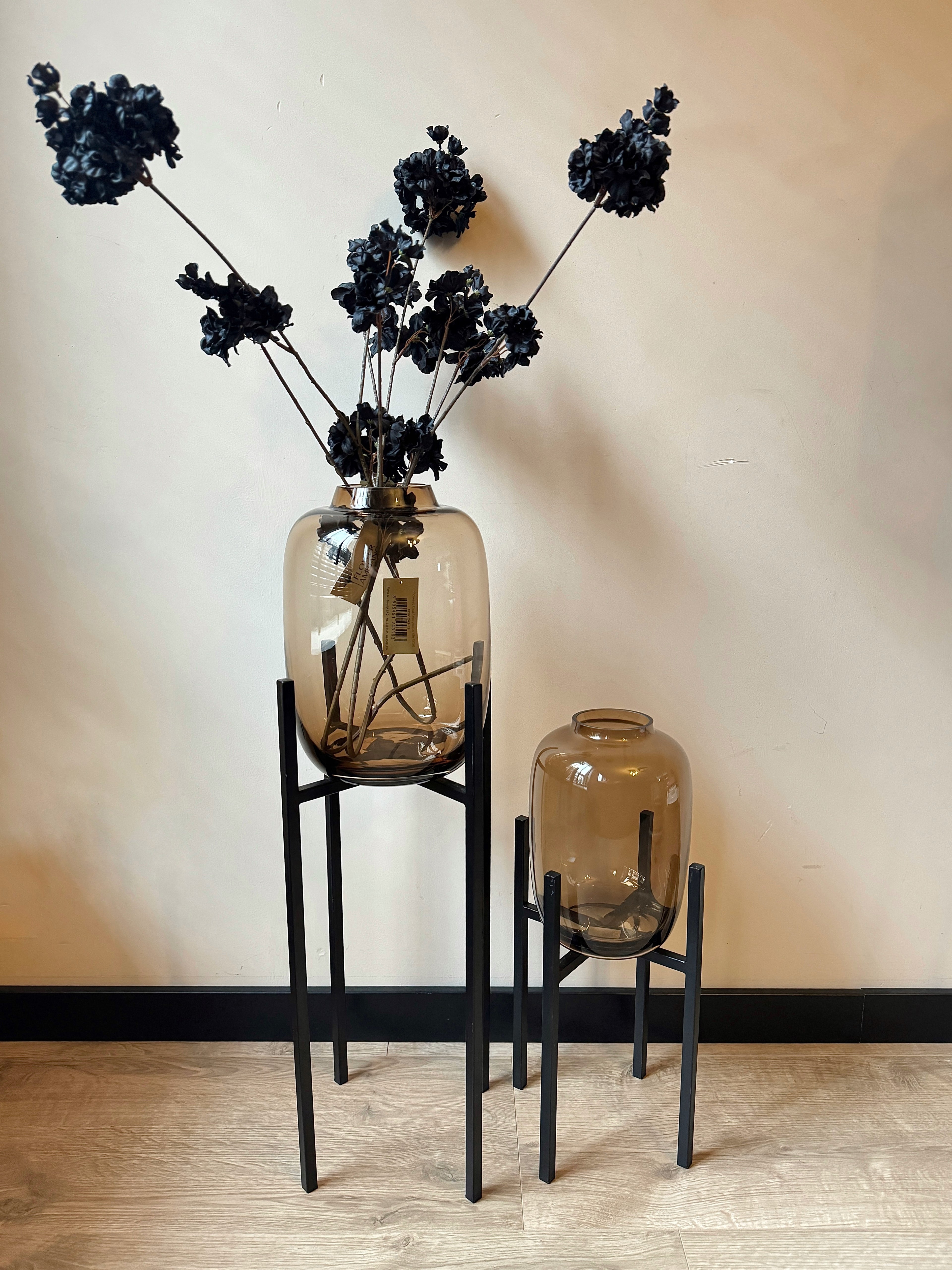 Kara vaas + standaard | Large Taupe